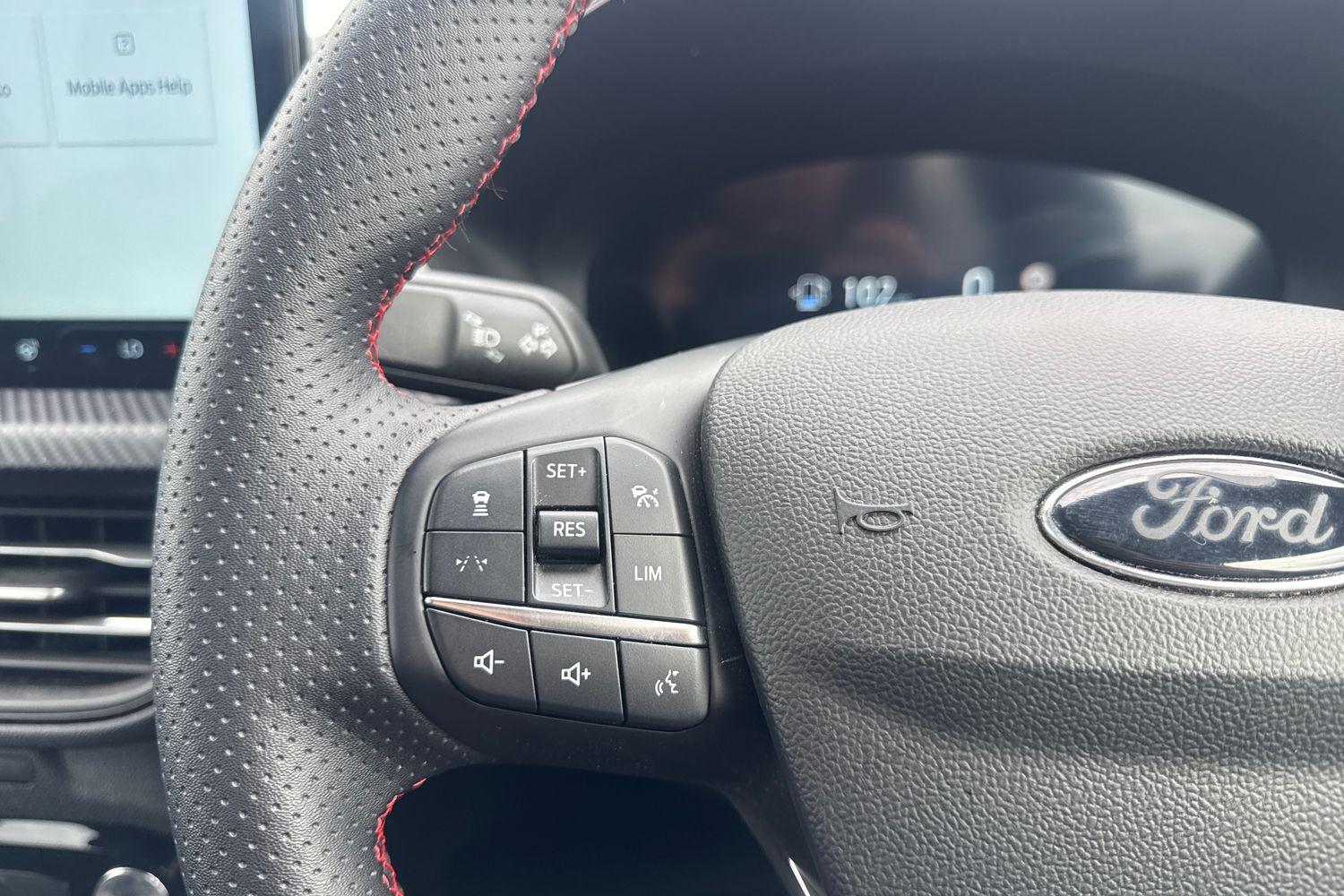 Ford KUGA Photo 31