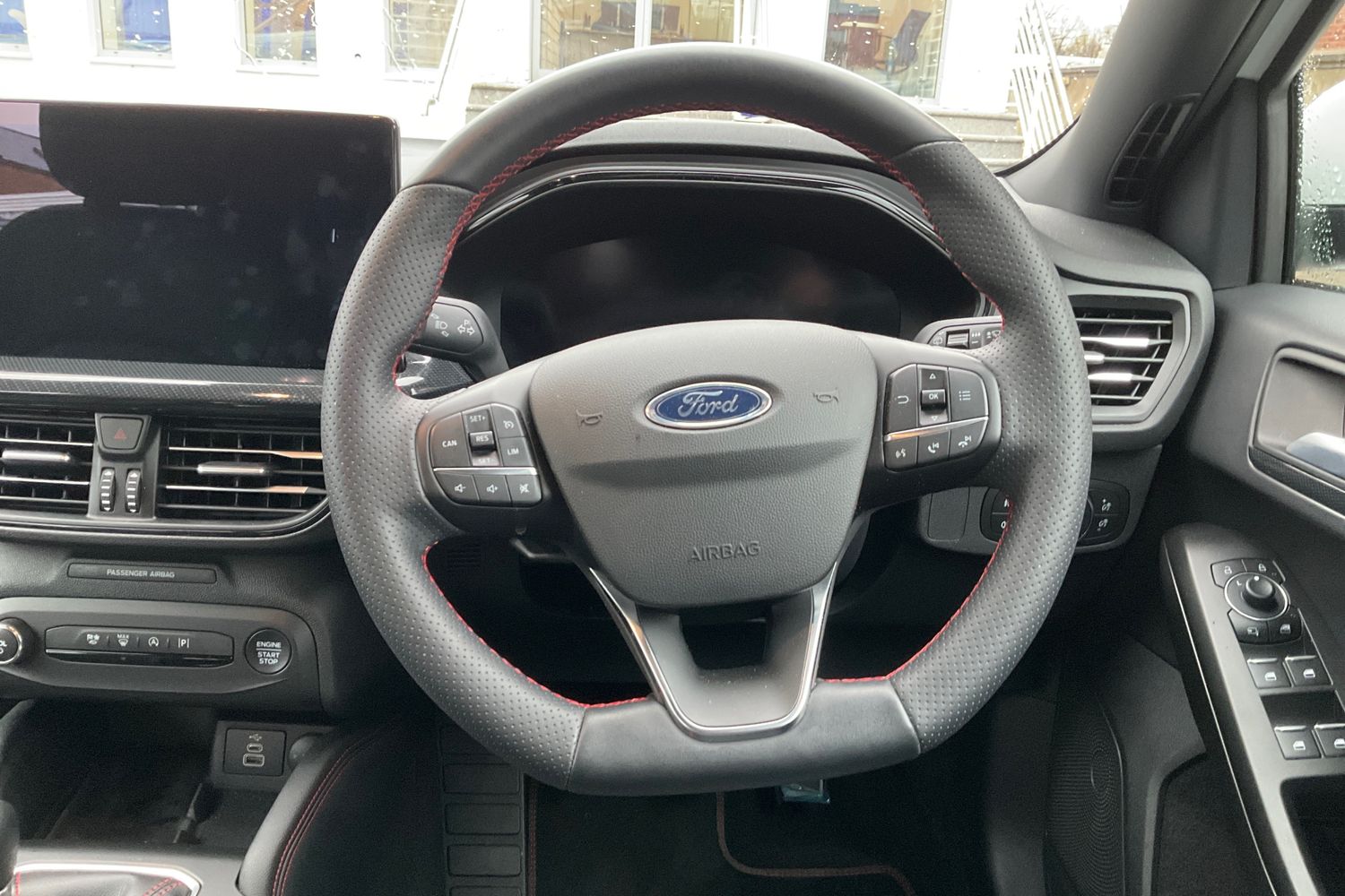 Ford Focus Photo 11