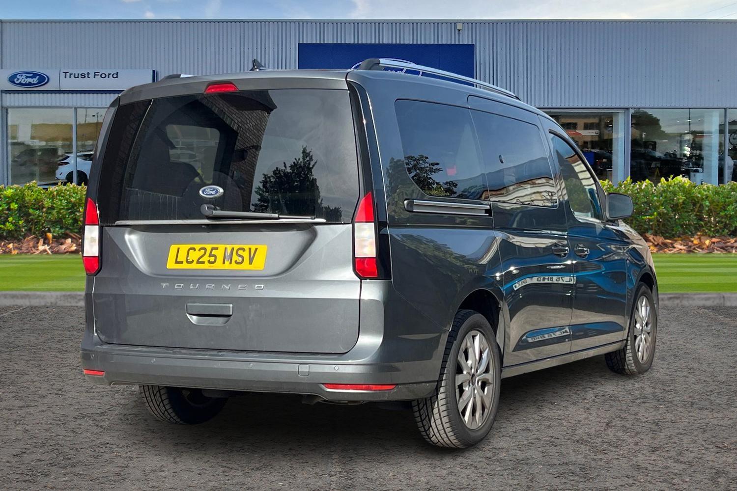 Ford GRAND TOURNEO CONNECT Photo 3