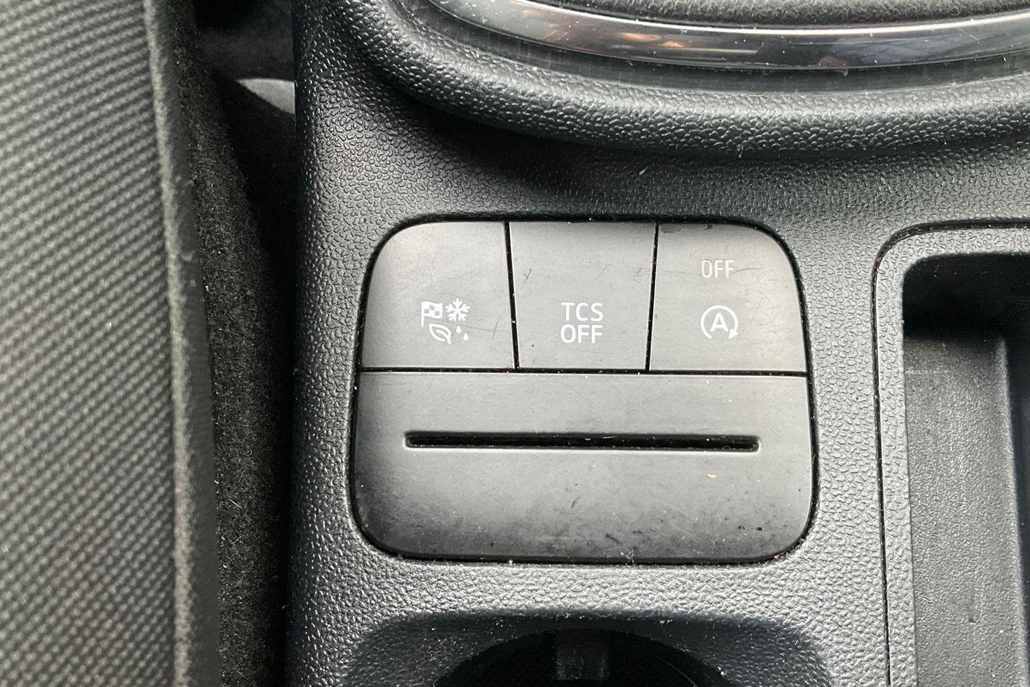Ford FIESTA Photo 28