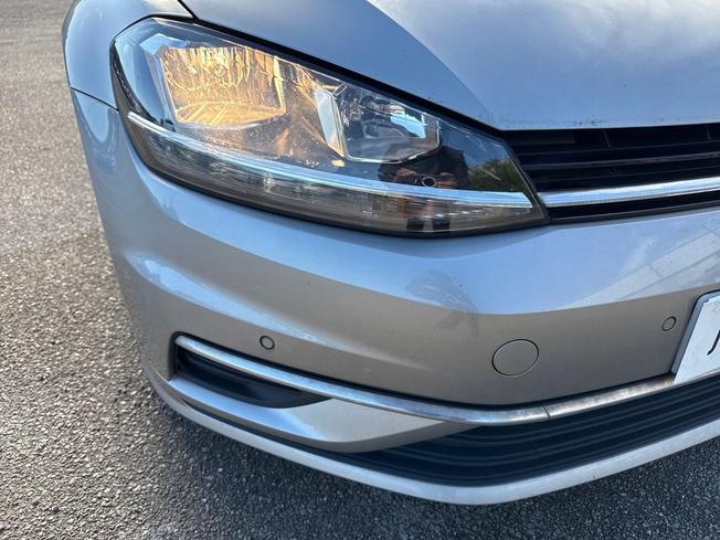VOLKSWAGEN Golf Photo 29