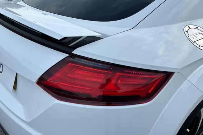 AUDI TT Photo 18