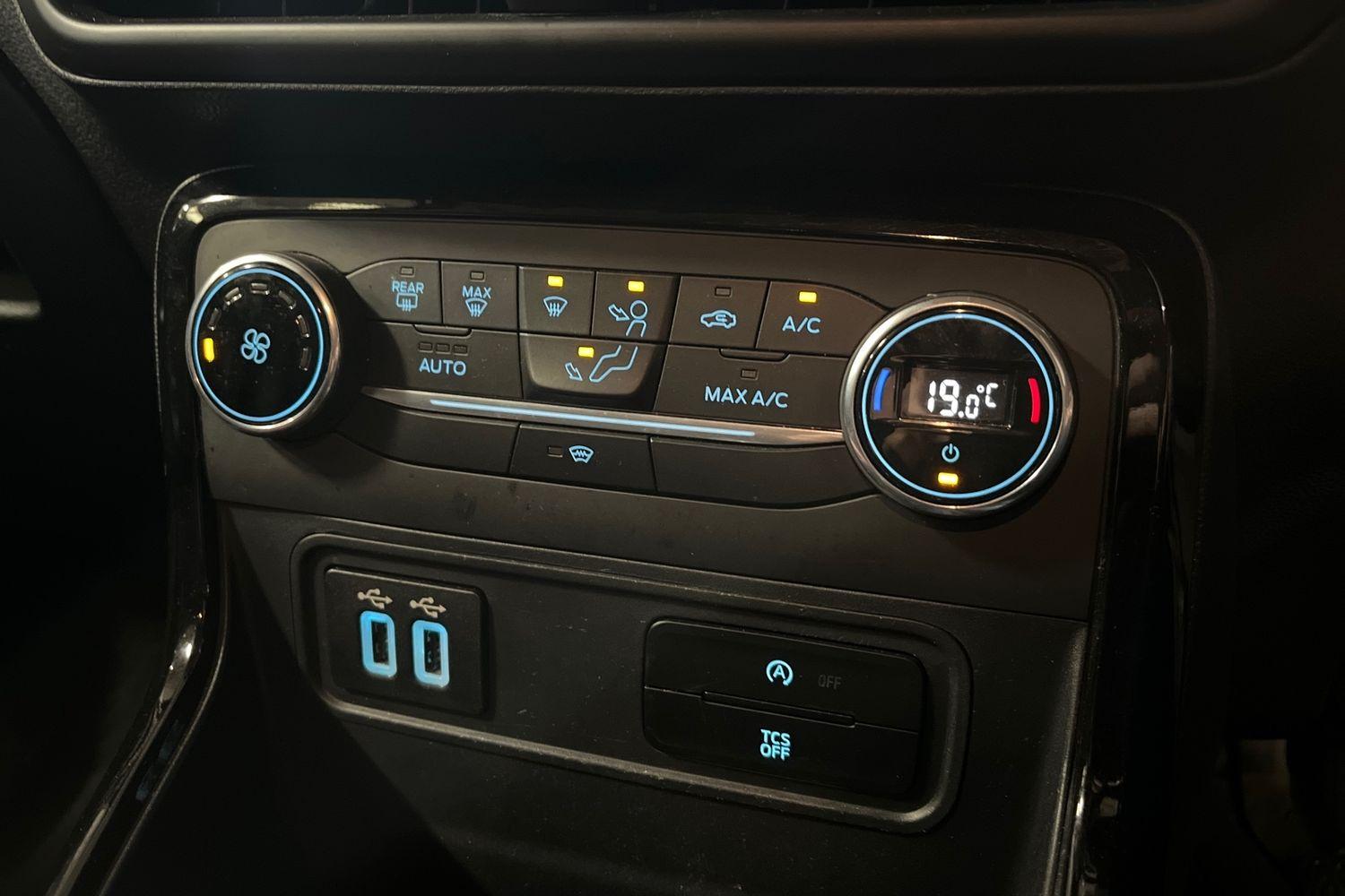 Ford ECOSPORT Photo 35