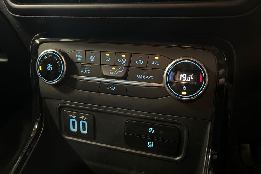 Ford ECOSPORT Photo autoimg-7cf85adb55d2cd8f652fe297fe58bd50655a1e70.jpg