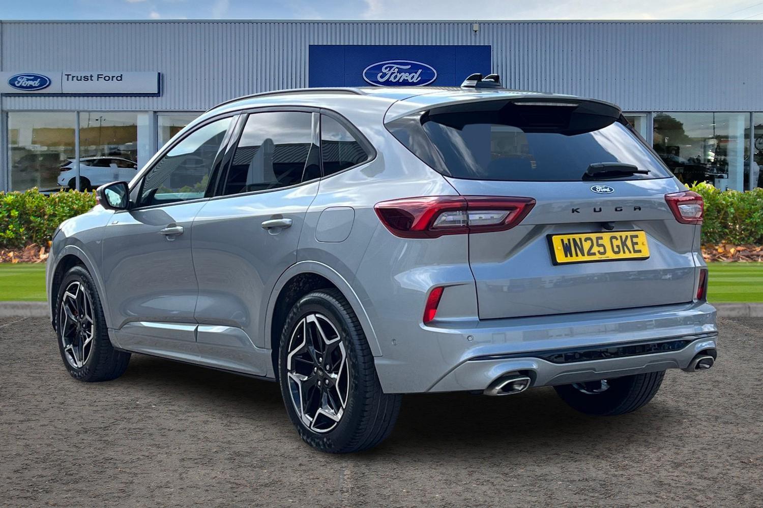 Ford Kuga Photo 1