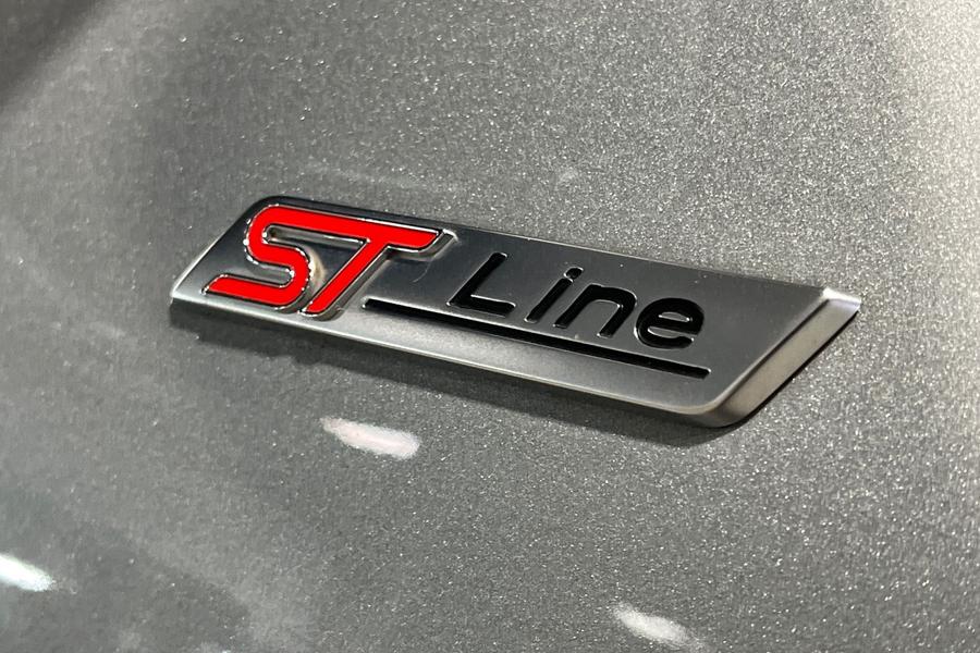 Ford Kuga Photo autoimg-7cfc00c5ebcb29716bdd8dc84926444275de6290.jpg