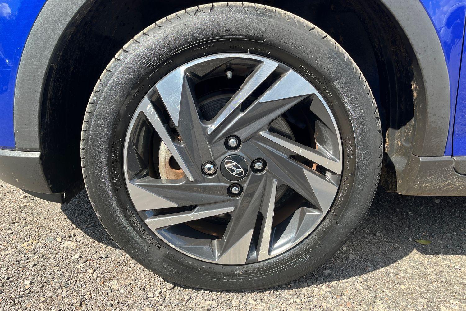 Hyundai BAYON Photo 7
