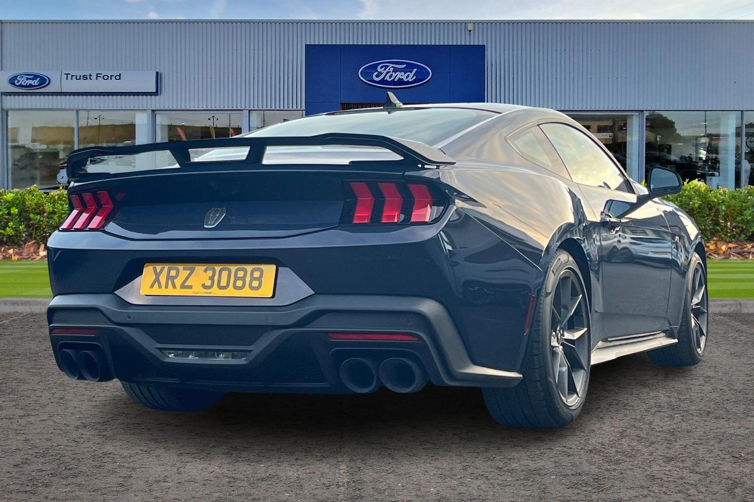 Ford MUSTANG Photo 3