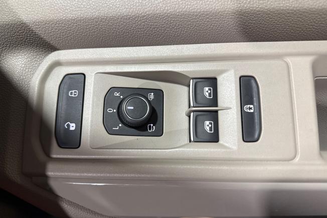 Volkswagen Multivan Photo 34