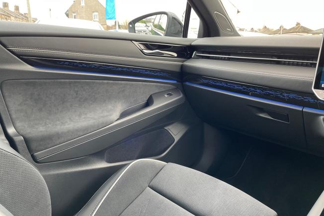 VOLKSWAGEN Id.7 Photo 45