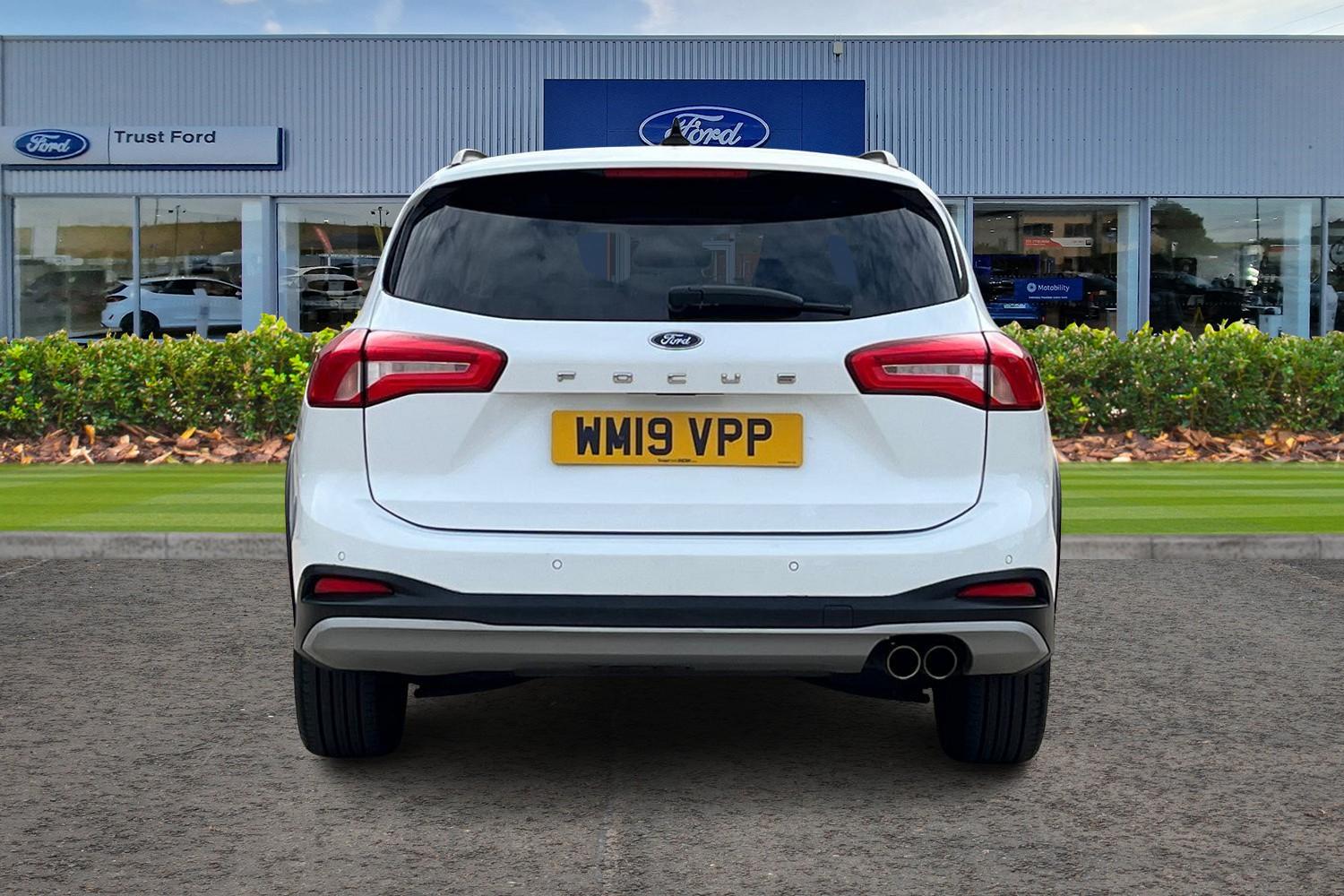Ford Focus Photo 6