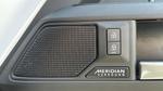 Land Rover Defender Photo 23