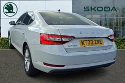 ŠKODA Superb Photo 3