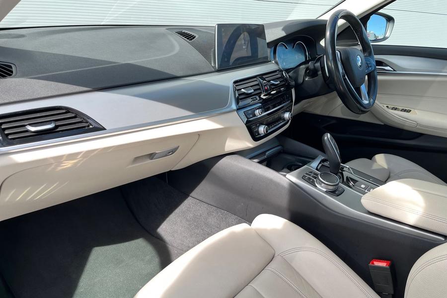 BMW 5 SERIES Photo autoimg-7d10031b12317a081afe7b810ed662dd15bc9484.jpg