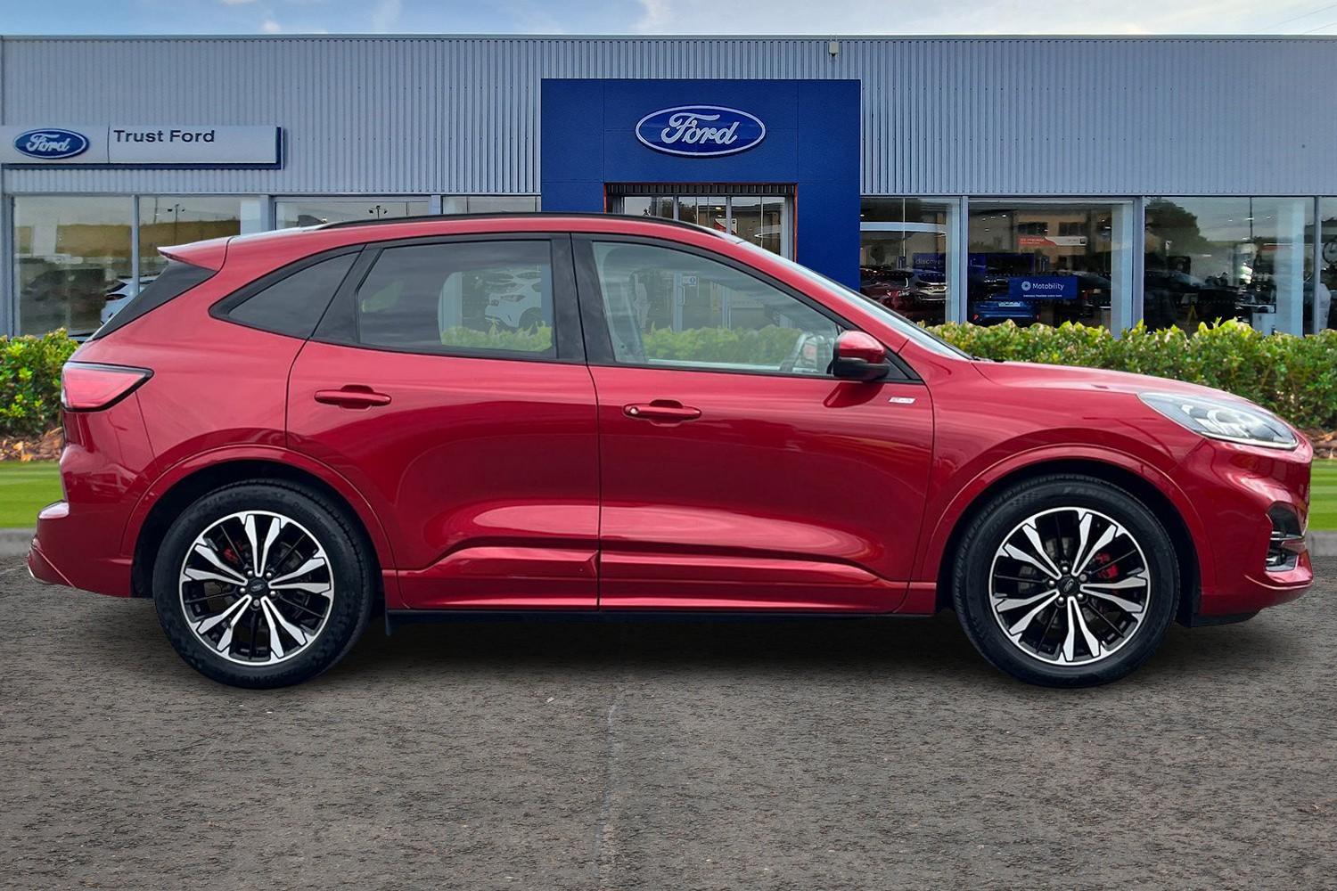 Ford KUGA Photo 2