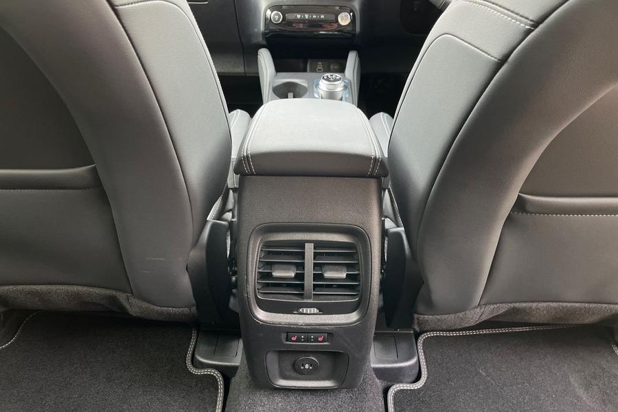 Ford Kuga Photo autoimg-7d1897c9cefbca076a570693ee2c7f44e60789a2.jpg