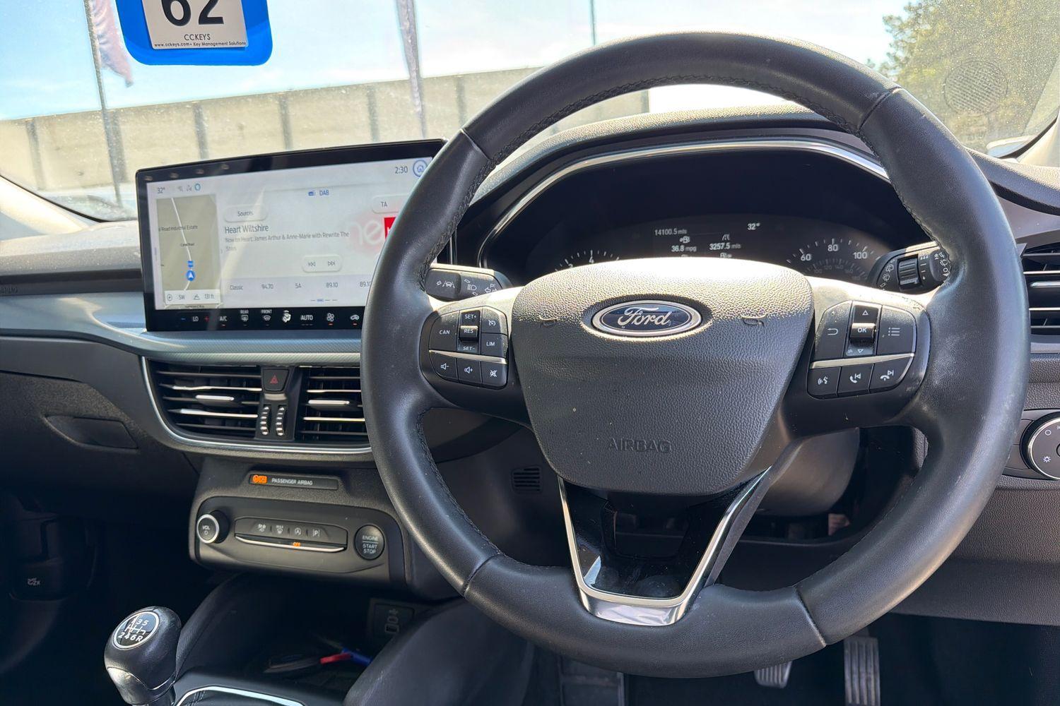 Ford FOCUS Photo 27