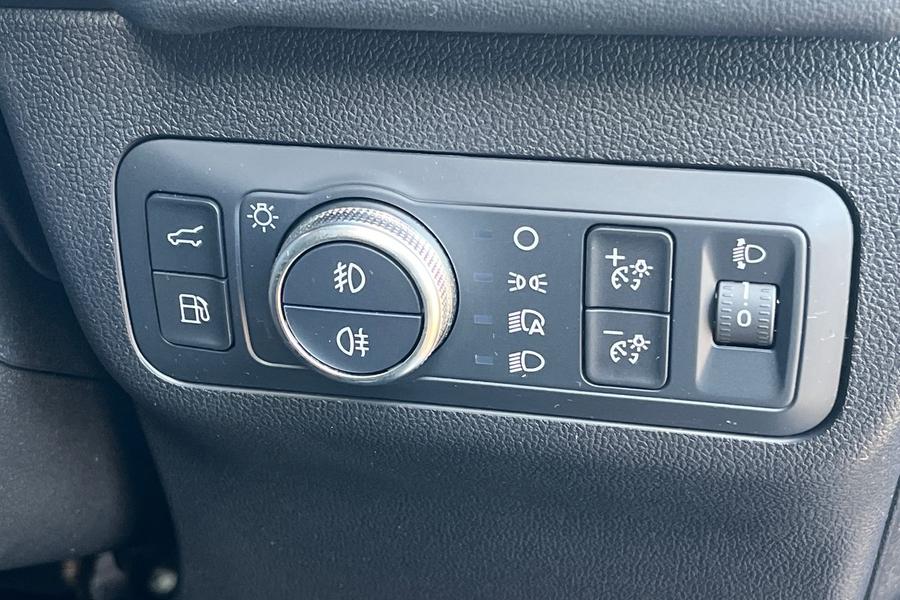 Ford KUGA Photo autoimg-7d20ee62d5ca105dc3c75e10712505566f38550d.jpg