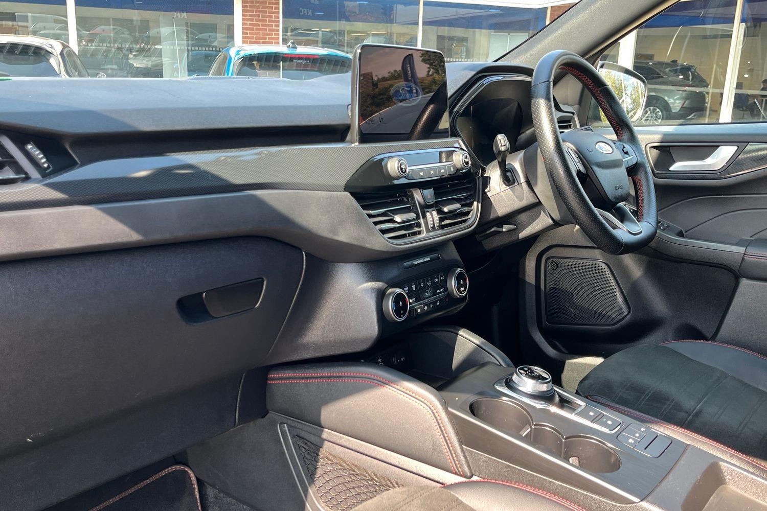 Ford Kuga Photo 17
