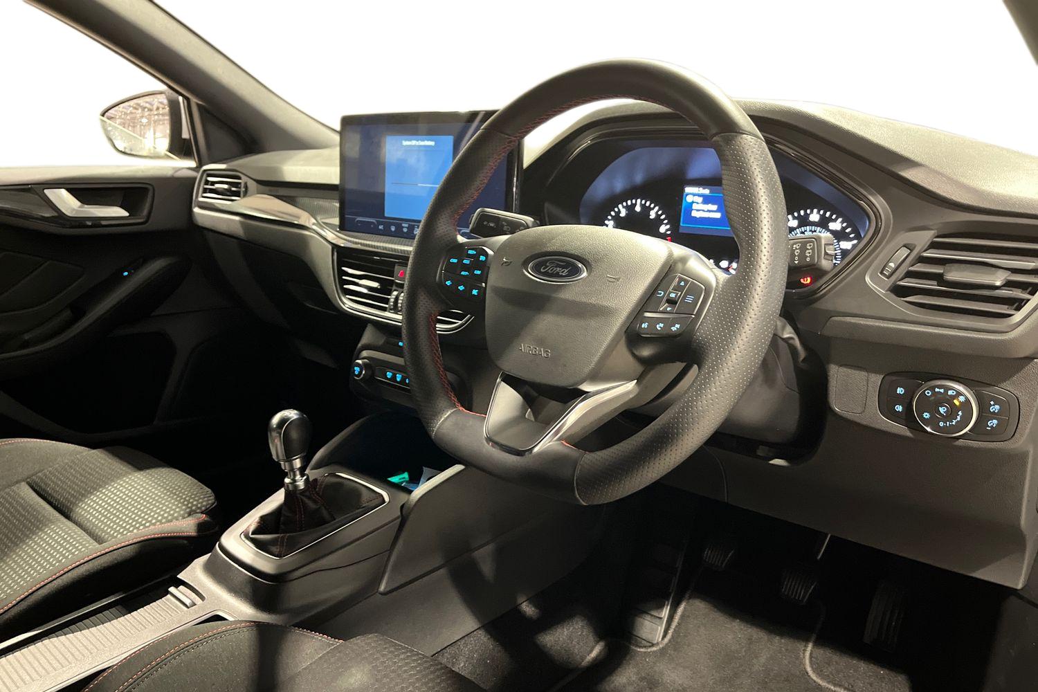 Ford FOCUS Photo 8