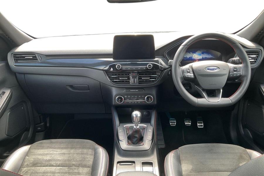 Ford KUGA Photo autoimg-7d2bbe08f337f245415225254563228b3fe1397e.jpg