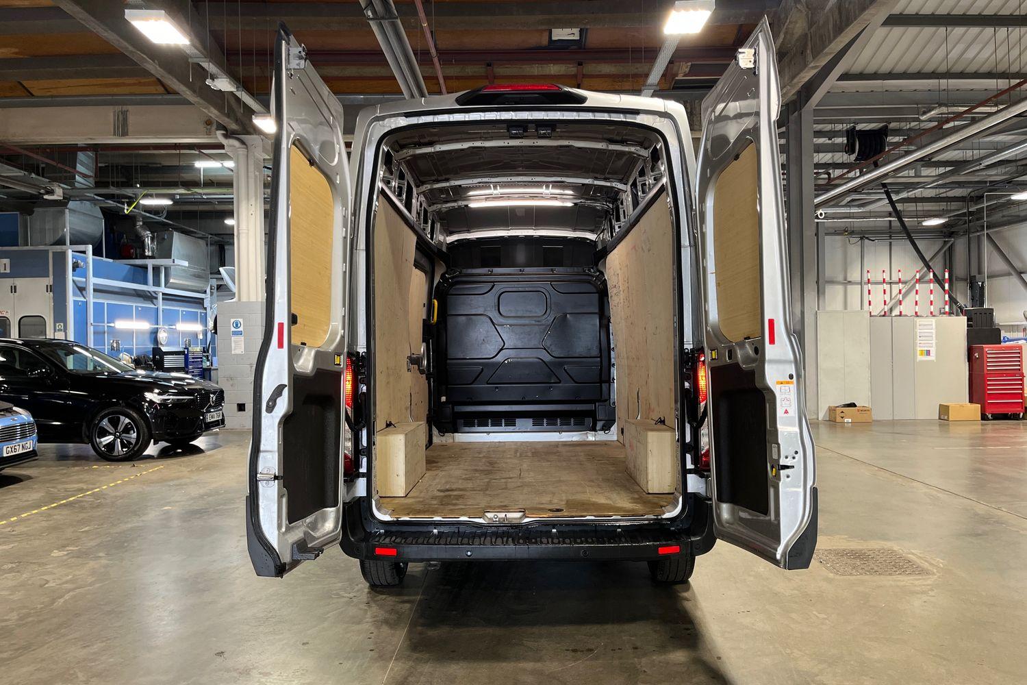 Ford TRANSIT Photo 5