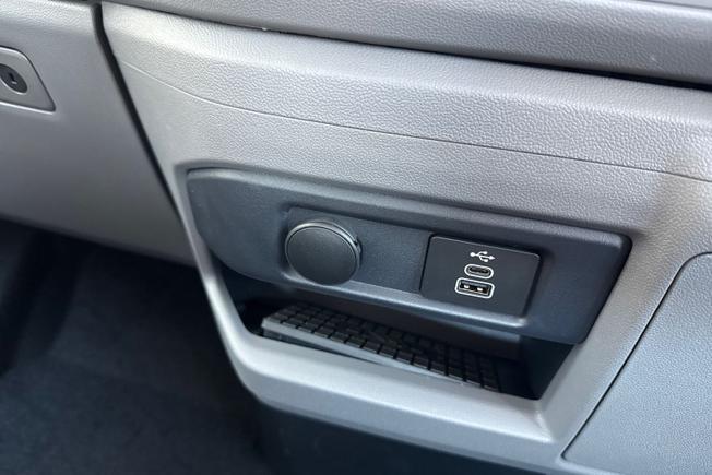 Volkswagen E-Transporter Photo 28