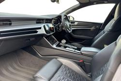 Audi RS7 Photo 2