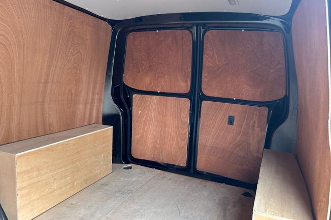 VOLKSWAGEN Transporter Photo 9