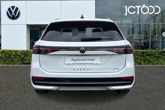 VOLKSWAGEN Passat Photo 7