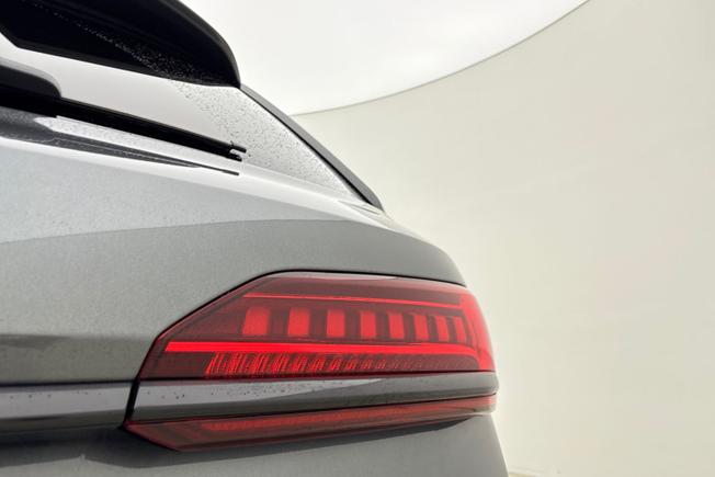 Audi Q7 Photo 18