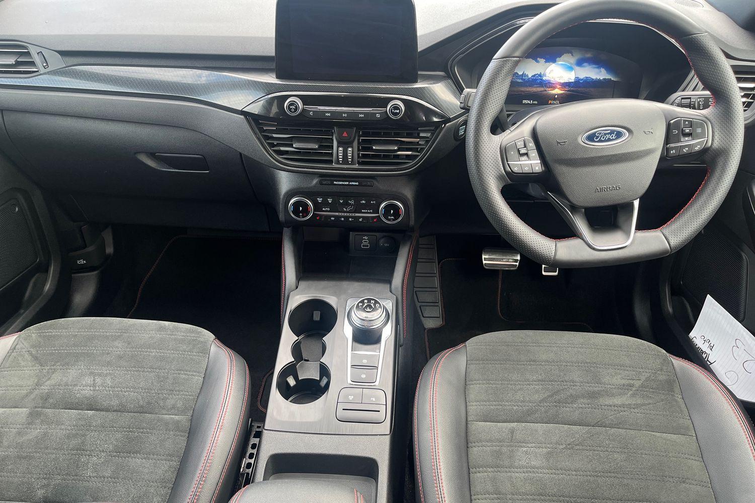 Ford KUGA Photo 9