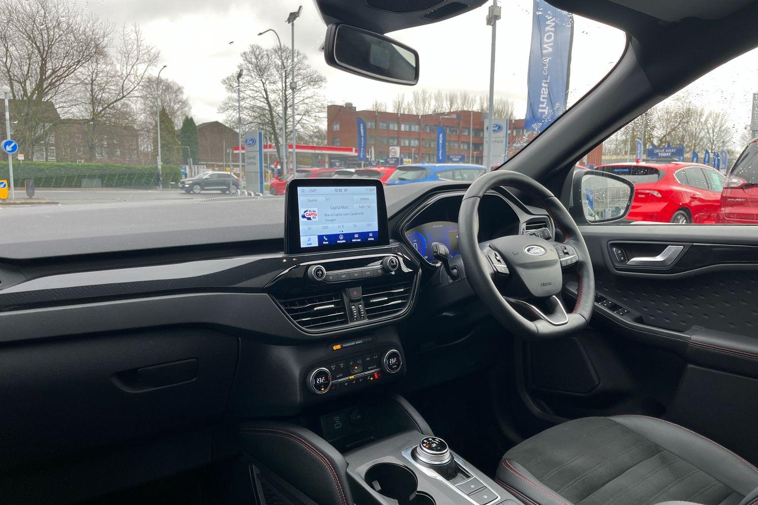 Ford KUGA Photo 17