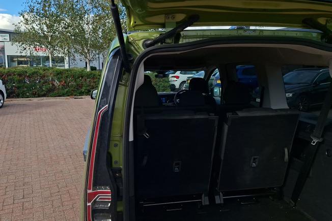 VOLKSWAGEN Caddy Maxi Photo 12