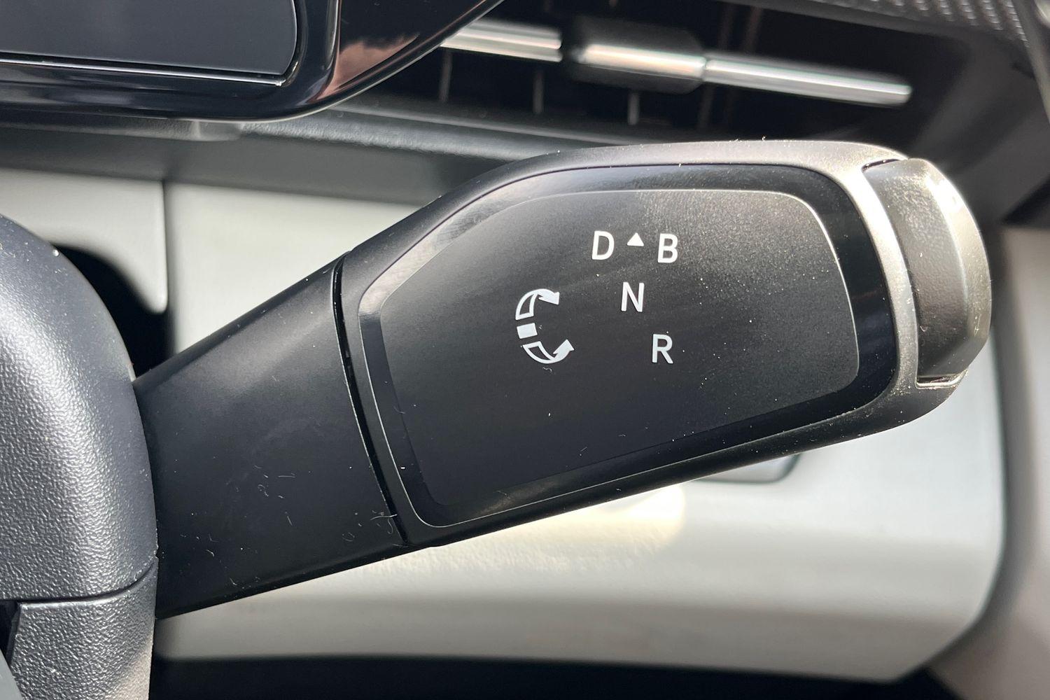 Ford EXPLORER Photo 14
