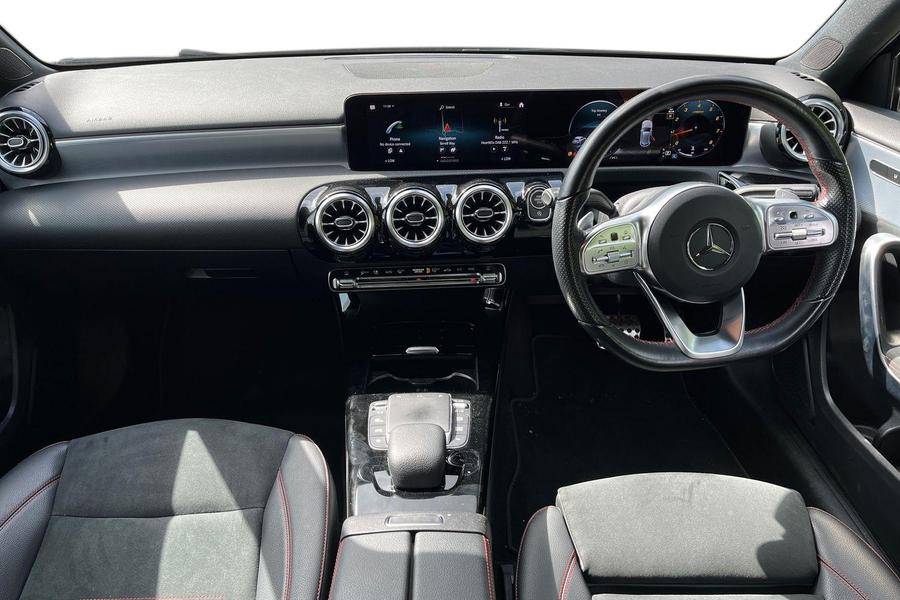 Mercedes-Benz A Class Photo autoimg-7d4bb13ffc46d9218c3266e4c8098808bf3348bb.jpg