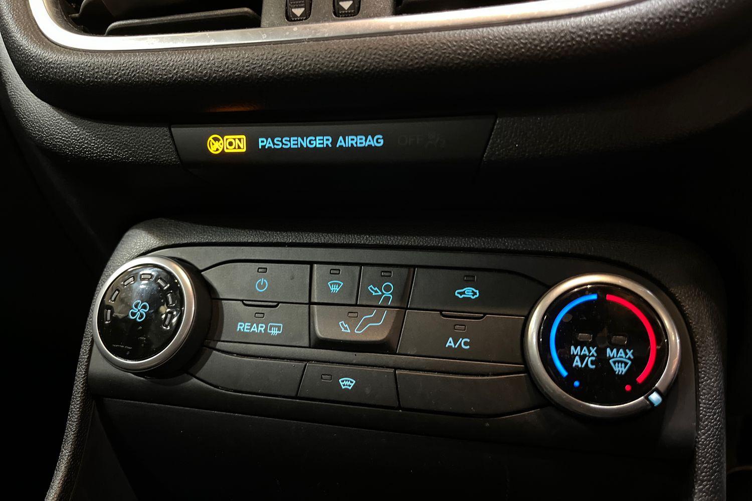 Ford FIESTA Photo 36