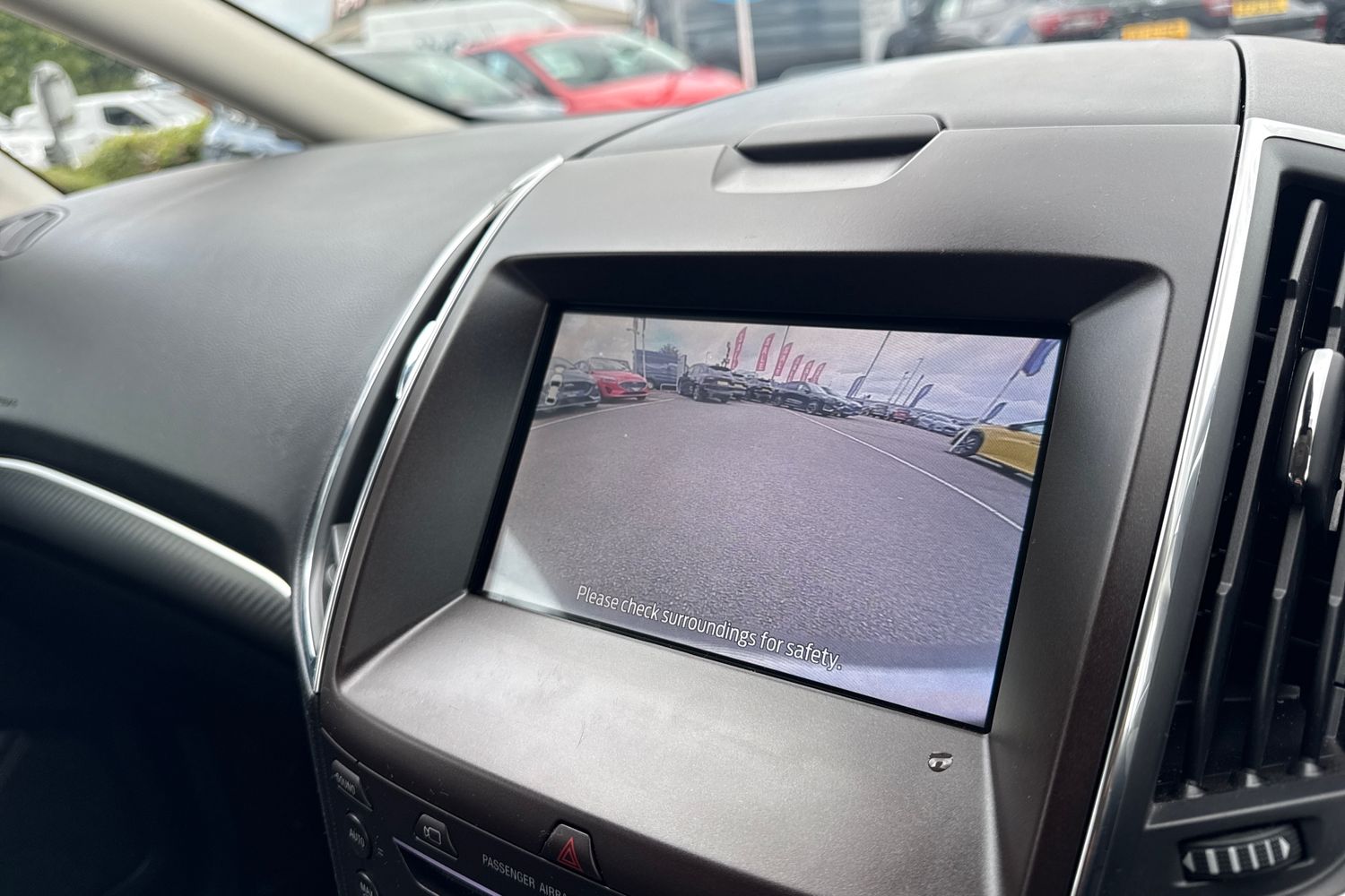 Ford S-MAX Photo 32