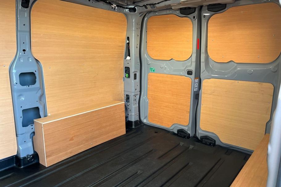 Used Ford TRANSIT CUSTOM 5