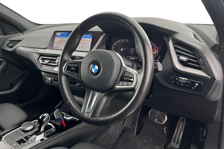 BMW 1 Series Photo autoimg-7d5f3eebd0df7076164b9ea1abdb2356abf7681a.jpg