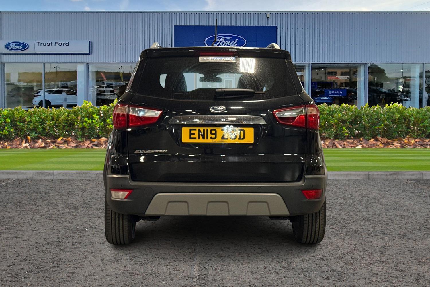 Ford ECOSPORT Photo 6