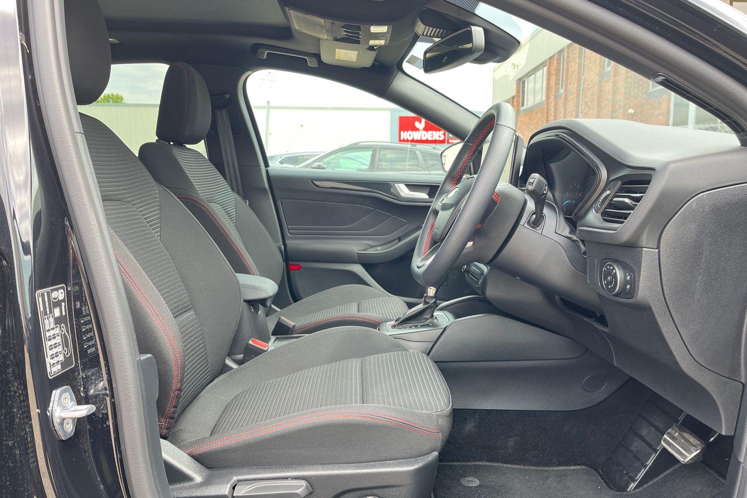 Ford Focus Photo 27