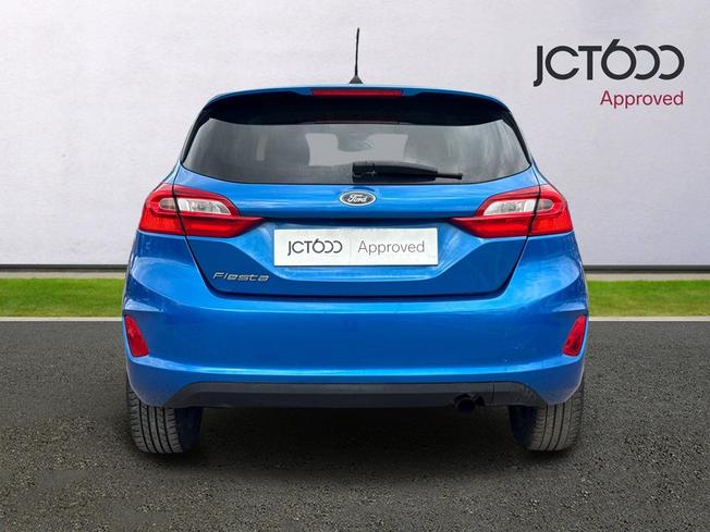 FORD Fiesta Photo 7