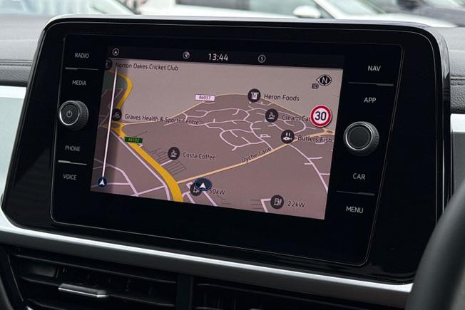 VOLKSWAGEN T-Roc Photo 14