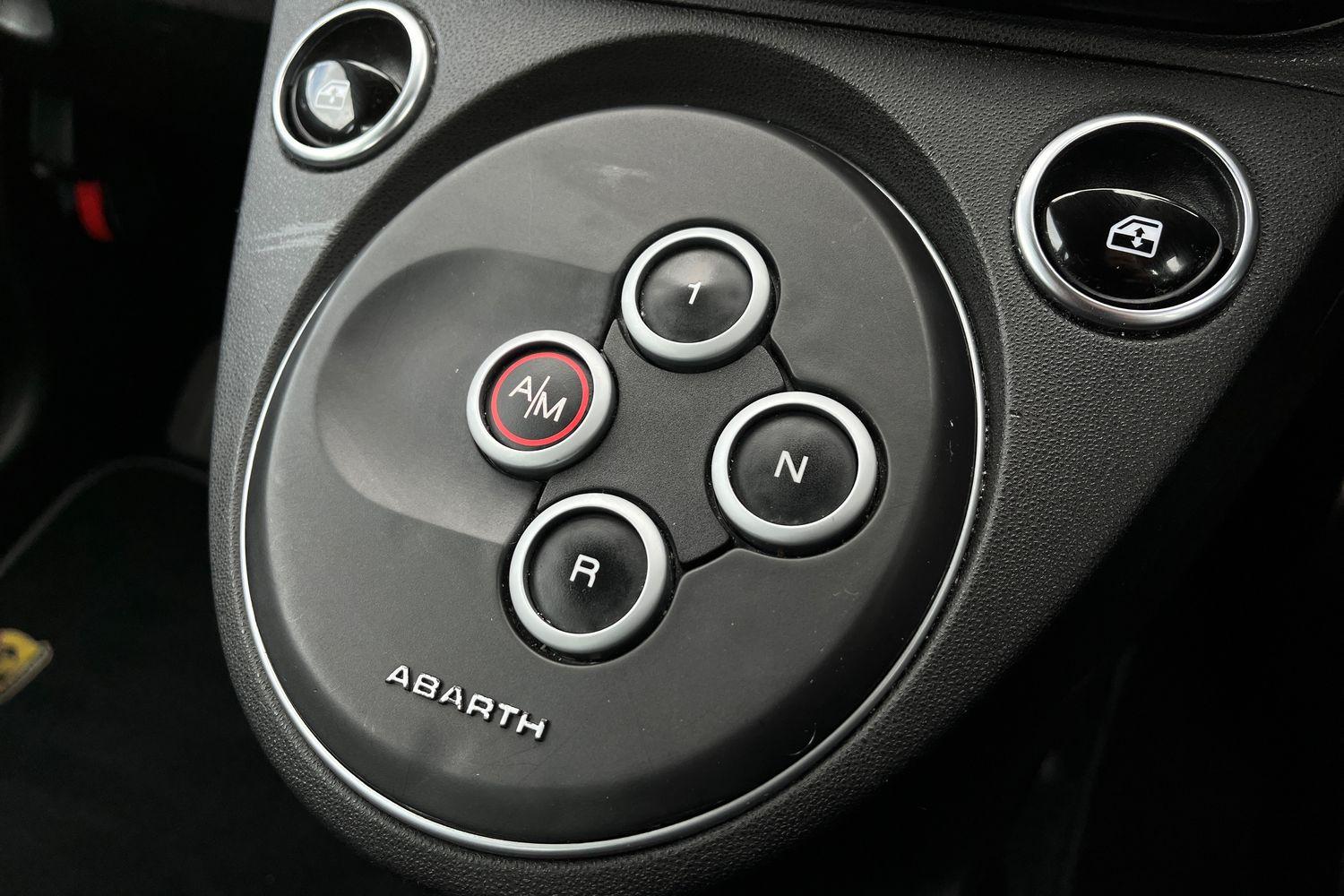 Abarth 595 Photo 29