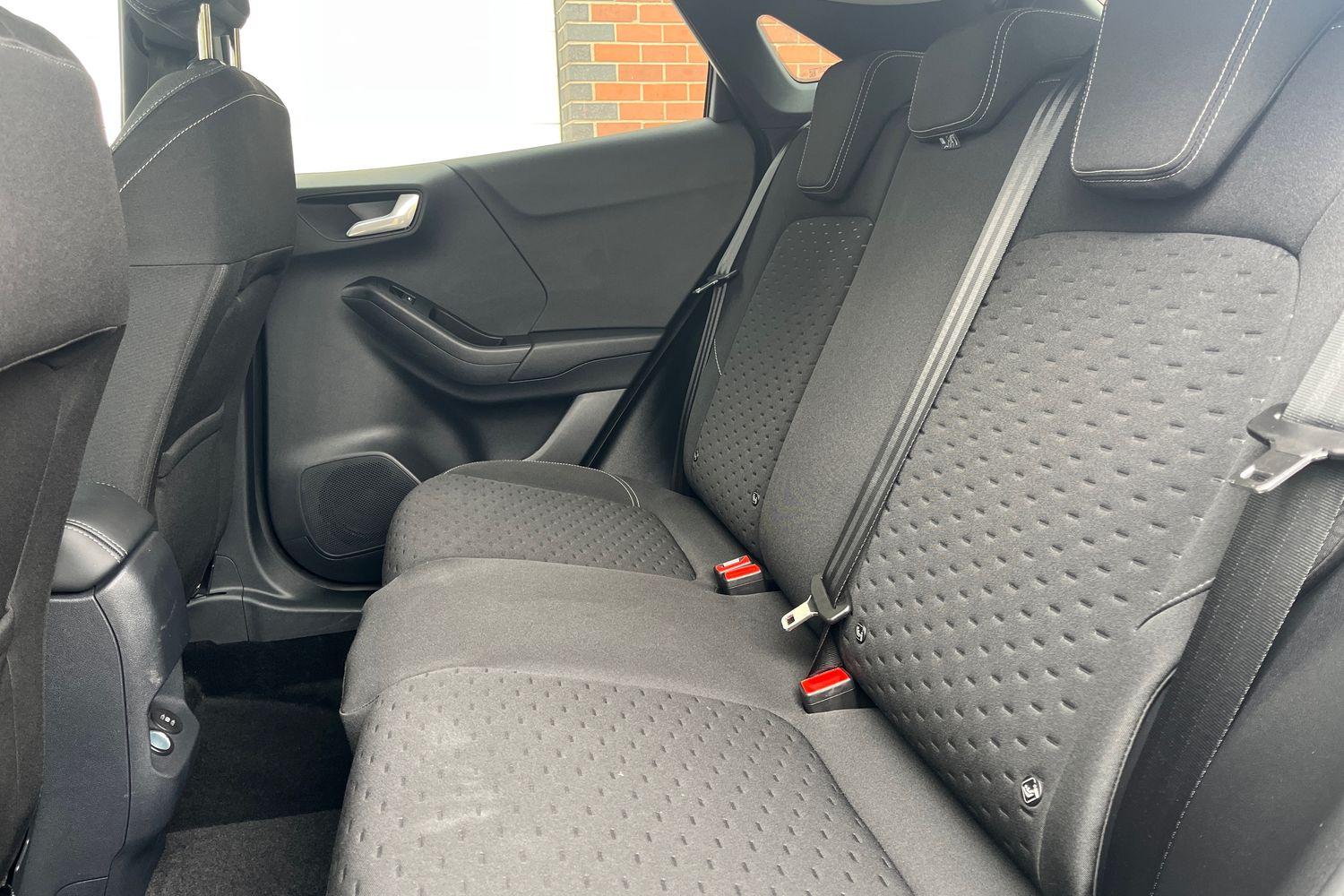 Ford PUMA Photo 19