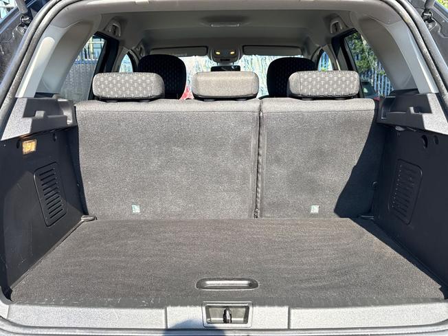 RENAULT Captur Photo 12