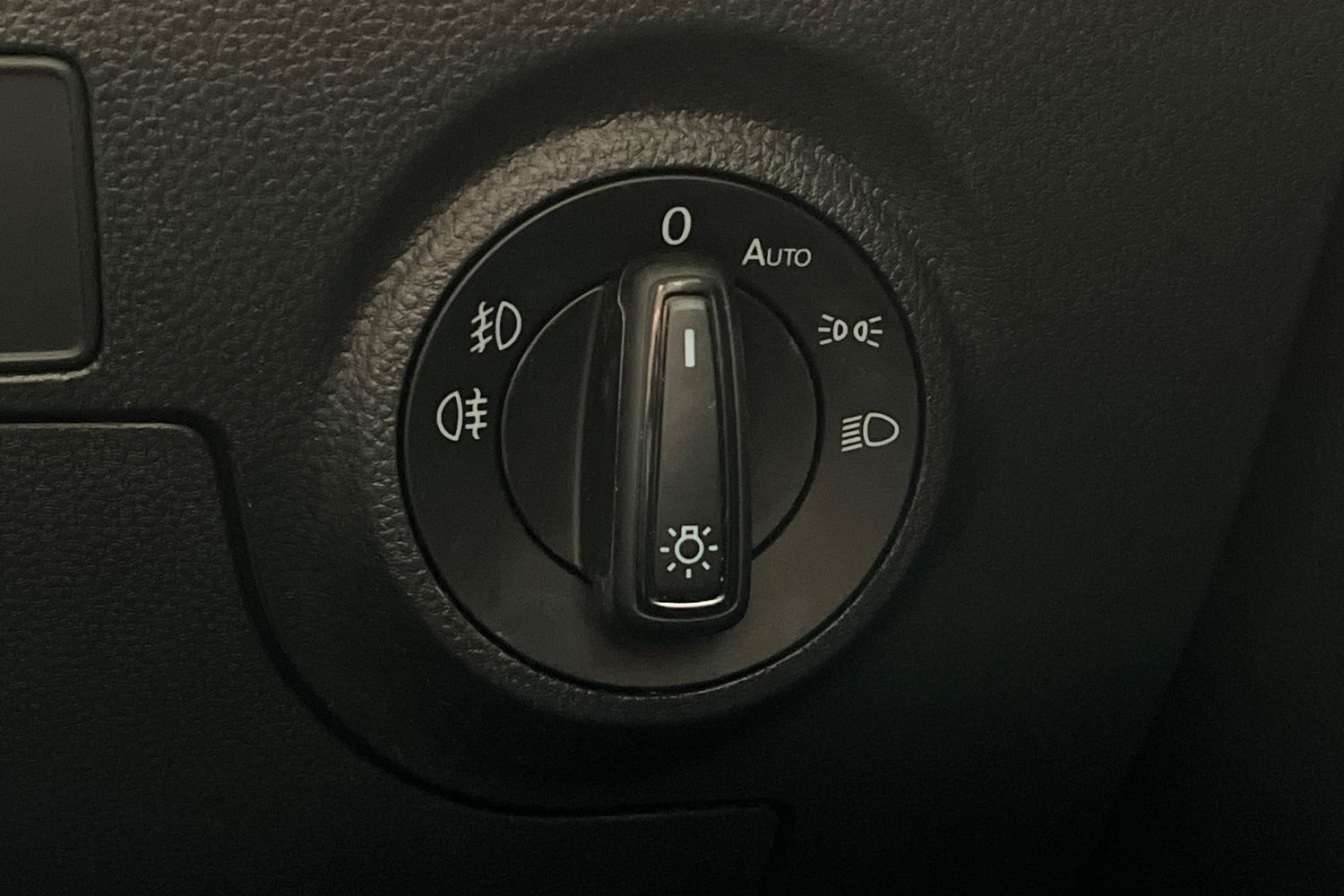 SEAT ARONA Photo 27