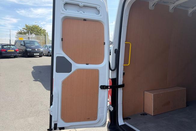 Volkswagen Crafter Photo 37
