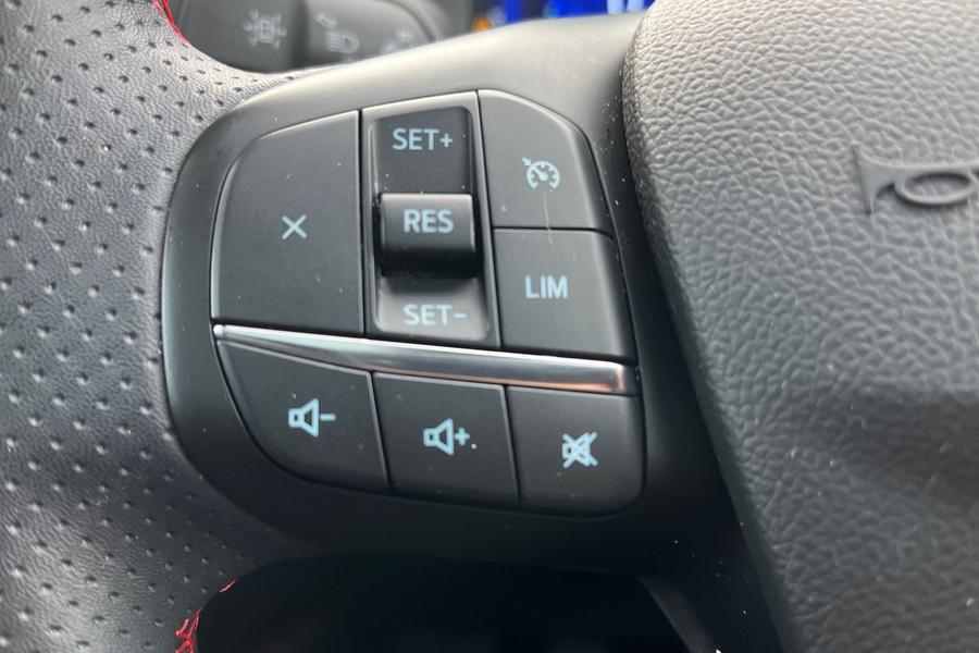 Ford Kuga Photo autoimg-7d7cf23d1ad69f69aff54636f59dcb4fcaf4114b.jpg